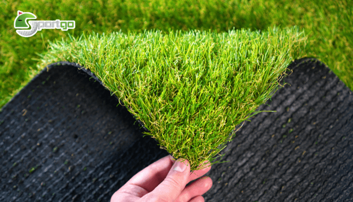 Có nên đầu tư sân cỏ nhân tạo hay không?